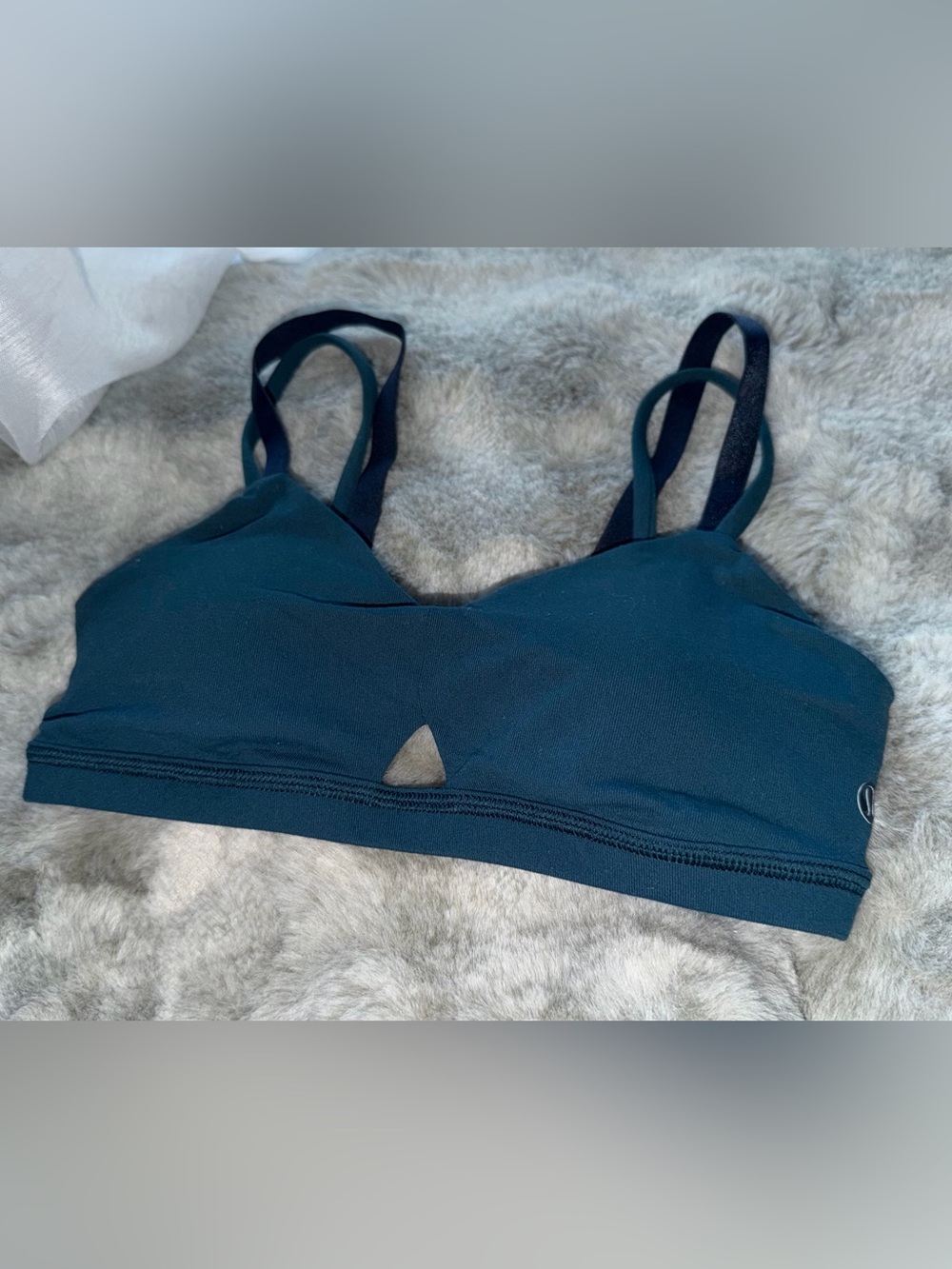 Lululemon Women Teal Soft-Cup Sports Bra Size 4 Double Strap Sheer Back &Keyhole